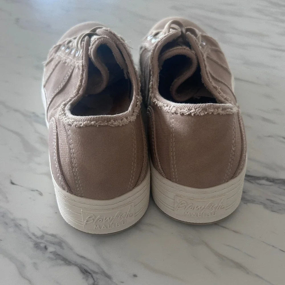 Blowfish Malibu Womens 8.5 Tan Canvas Platform Sneakers Distressed Frayed Edge - Picture 6 of 10